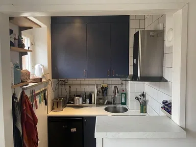 Cuisine; électroménager, lumière naturelle, style moderne