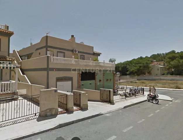 Maison et environs