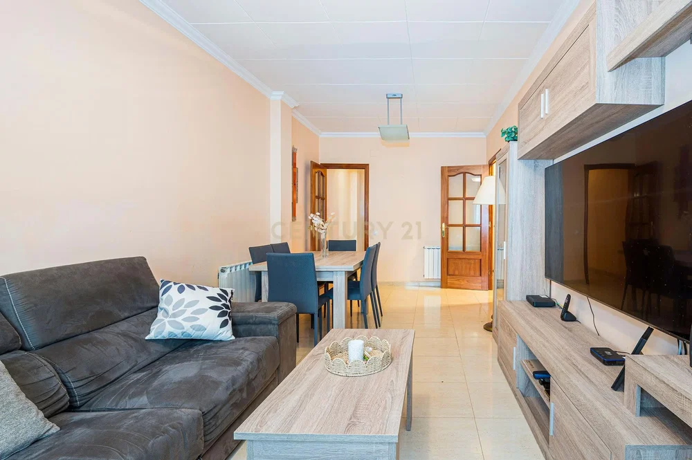 Wohnzimmer; tageslicht, moderner stil