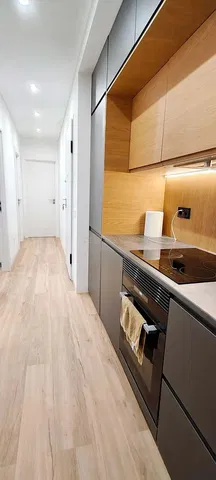 Cuisine; électroménager, carrelage