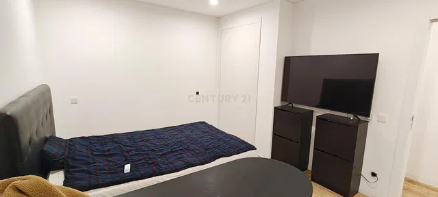 Спалня; естествена светлина, модерен стил