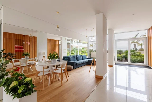 Salón; luz natural, vista