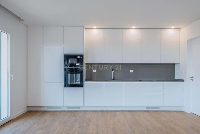 Cocina; electrodomésticos, estilo moderno, renovado, luz natural