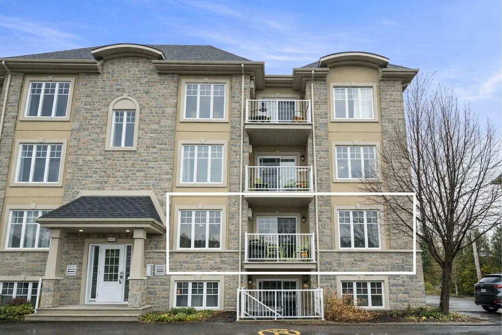 Kuća i okolina; pogled