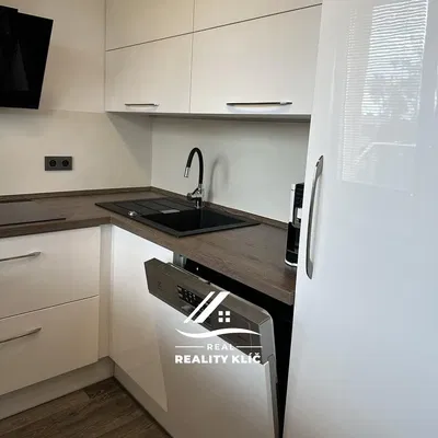 Küche; küchengeräte, renoviert