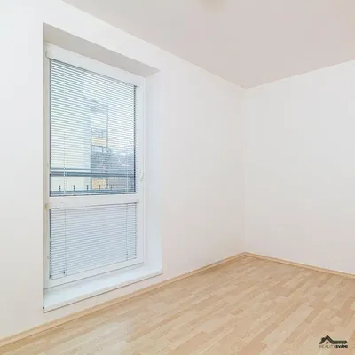 Schlafzimmer; blick, holzboden, tageslicht