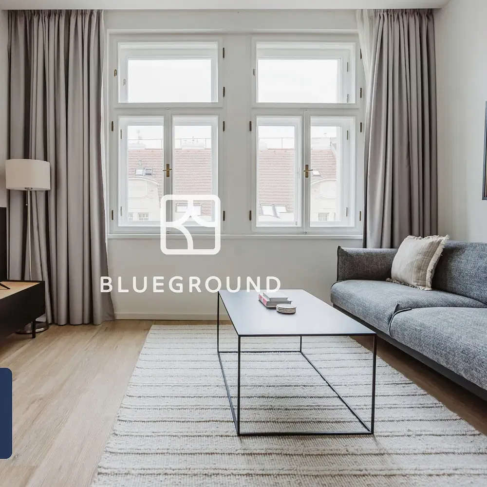 Wohnzimmer; blick, tageslicht, moderner stil