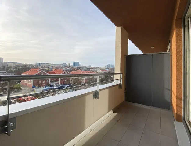 Balkon; widok, podłoga z płytek