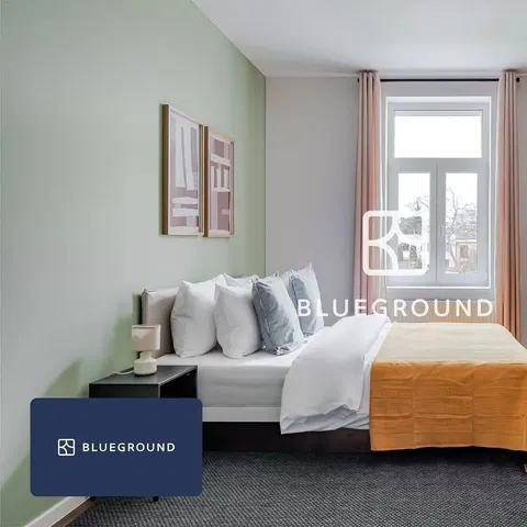 Camera da letto; luce naturale, stile moderno