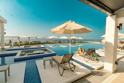 Тераса; поглед, природно светло