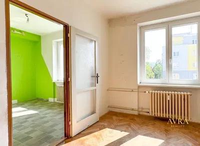 Overig; natuurlijk licht, renovatie nodig, tegelvloer, houten vloer