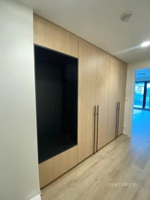 Schlafzimmer; holzboden, renoviert, tageslicht