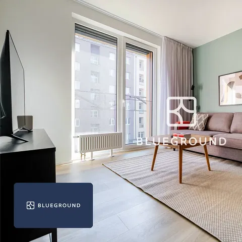 Obývačka; výhľad, prirodzené svetlo, moderný štýl