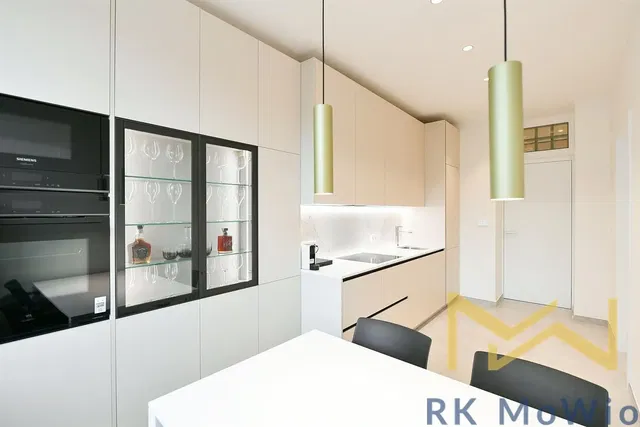Cuisine; électroménager, style moderne, rénové, lumière naturelle