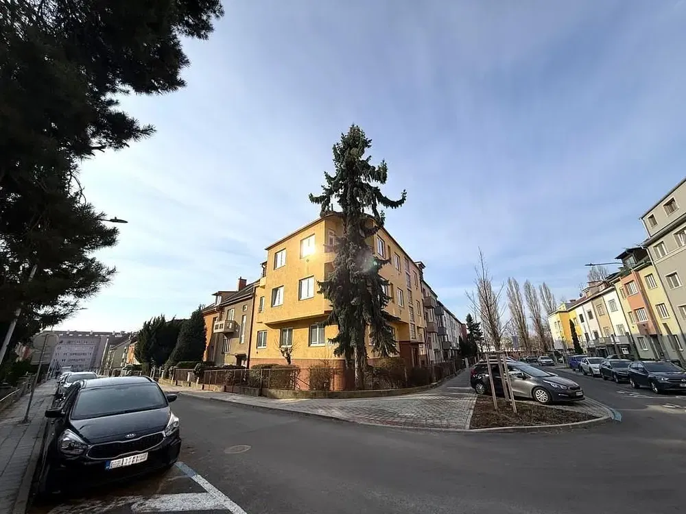 Haus und umgebung; blick