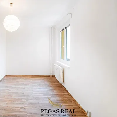 Sonstiges; holzboden, tageslicht