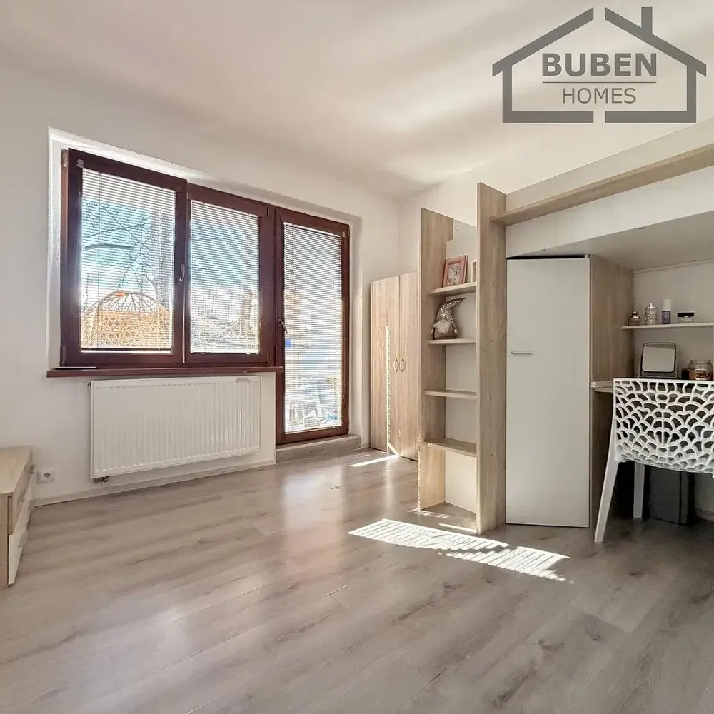 Küche; blick, holzboden, tageslicht