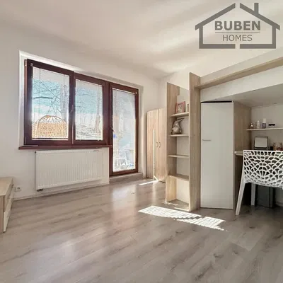 Küche; blick, holzboden, tageslicht