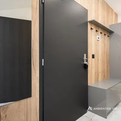 Garderoba; drvene grede, moderni stil, renoviran