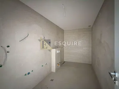 Купатило; потребна реновација, плочице