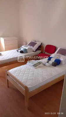 Chambre; parquet, lumière naturelle