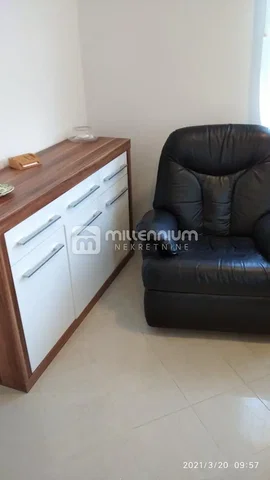 Dnevna soba; pločice, moderni stil