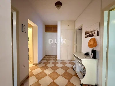 Vestiaire; carrelage