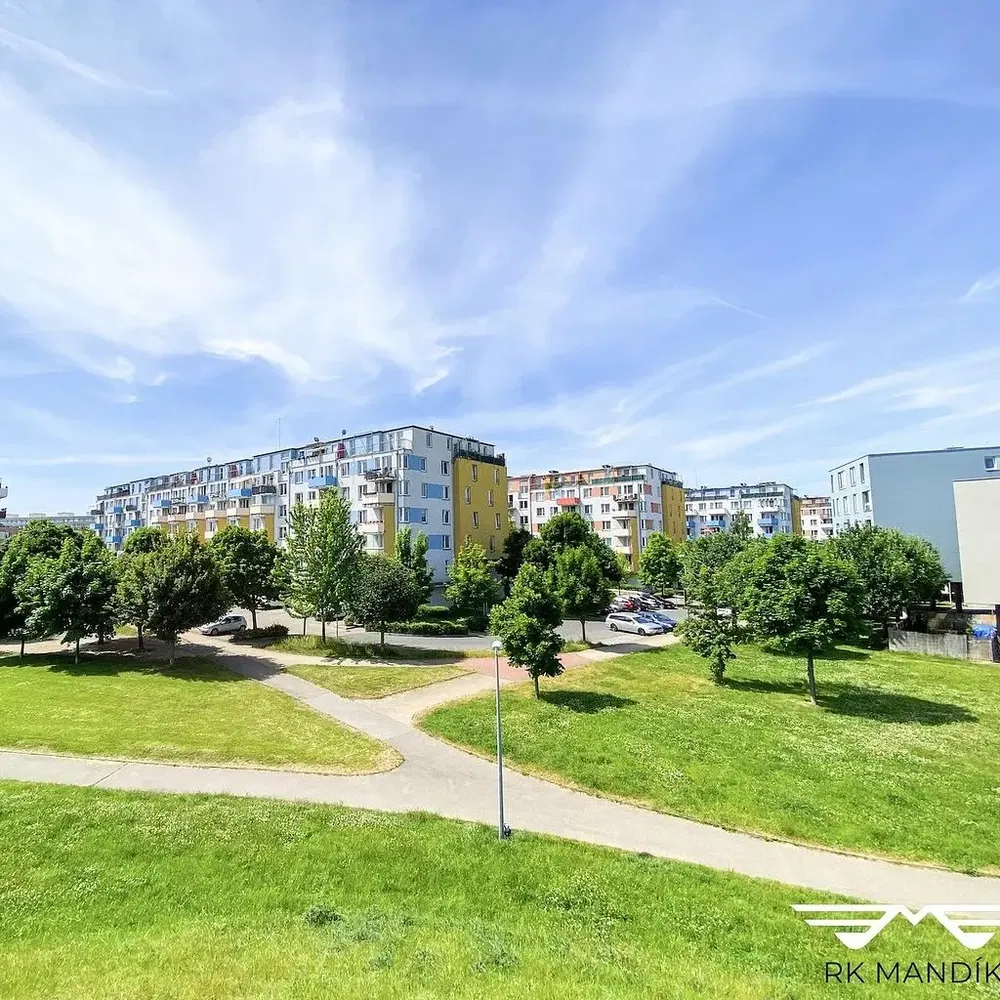 Haus und umgebung; blick