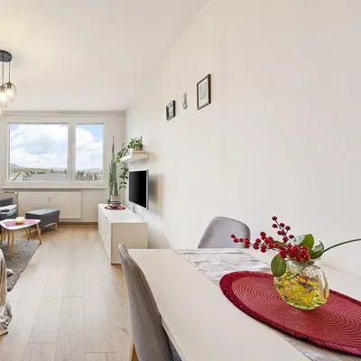 Wohnzimmer; blick, tageslicht, moderner stil