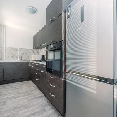 Cucina; elettrodomestici, luce naturale