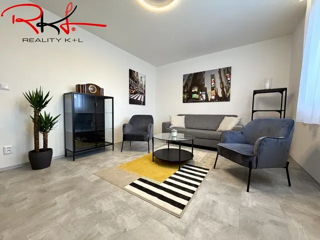 Soggiorno; stile moderno, luce naturale