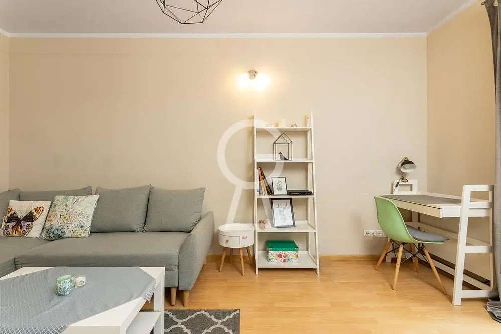 Dnevna soba; prirodno svjetlo, moderni stil