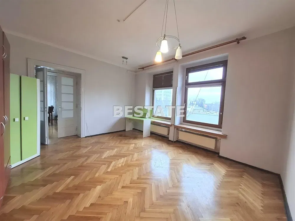 Salon; parquet, lumière naturelle