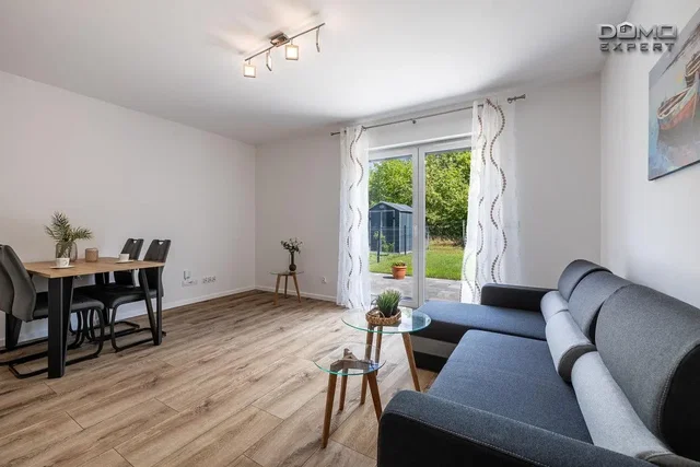 Wohnzimmer; blick, holzboden, tageslicht, moderner stil