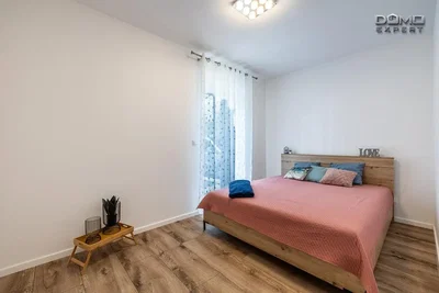 Chambre; parquet, lumière naturelle, style moderne