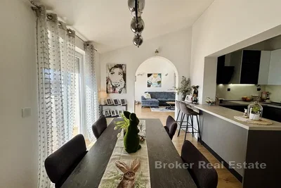 Кухиња; поглед, природно светло