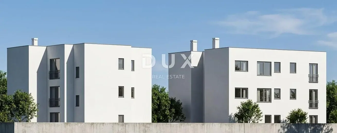 Dům a okolí