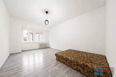 Schlafzimmer; tageslicht, fliesenboden