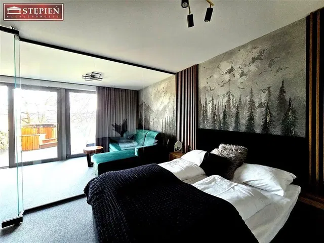 Camera da letto; luce naturale, stile moderno