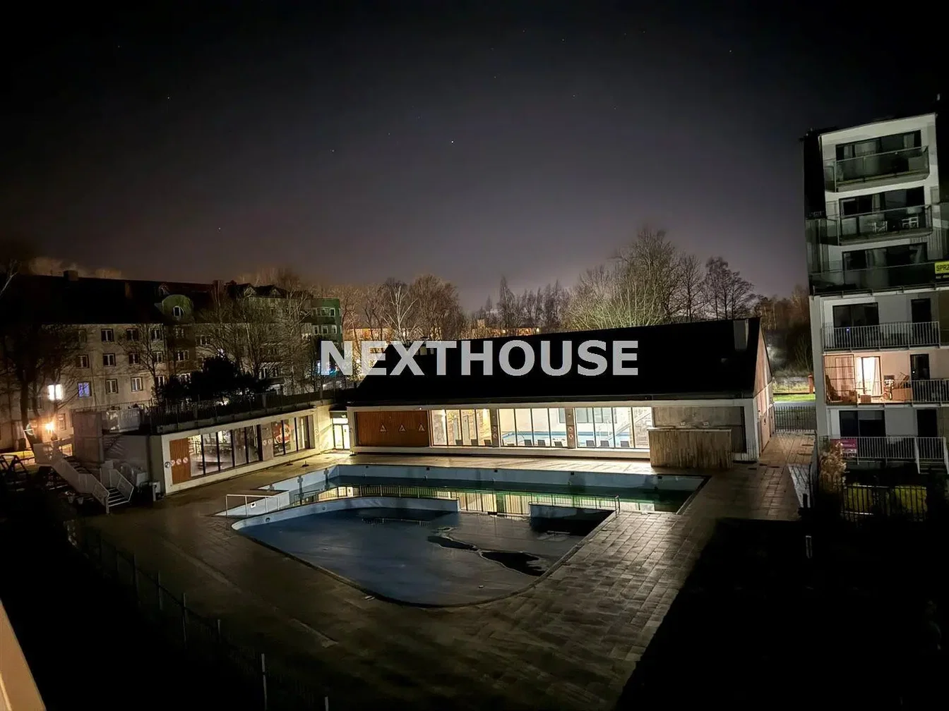 المنزل والمناطق المحيطة; إطلالة