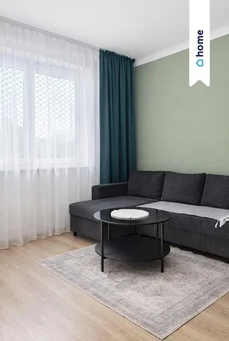 Salon; lumière naturelle, parquet, style moderne