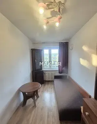 غرفة نوم; أرضية خشبية, ضوء طبيعي