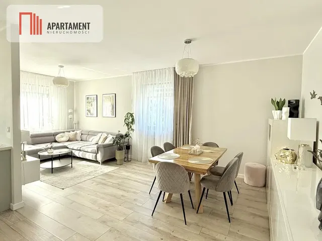 Salón; luz natural, estilo moderno