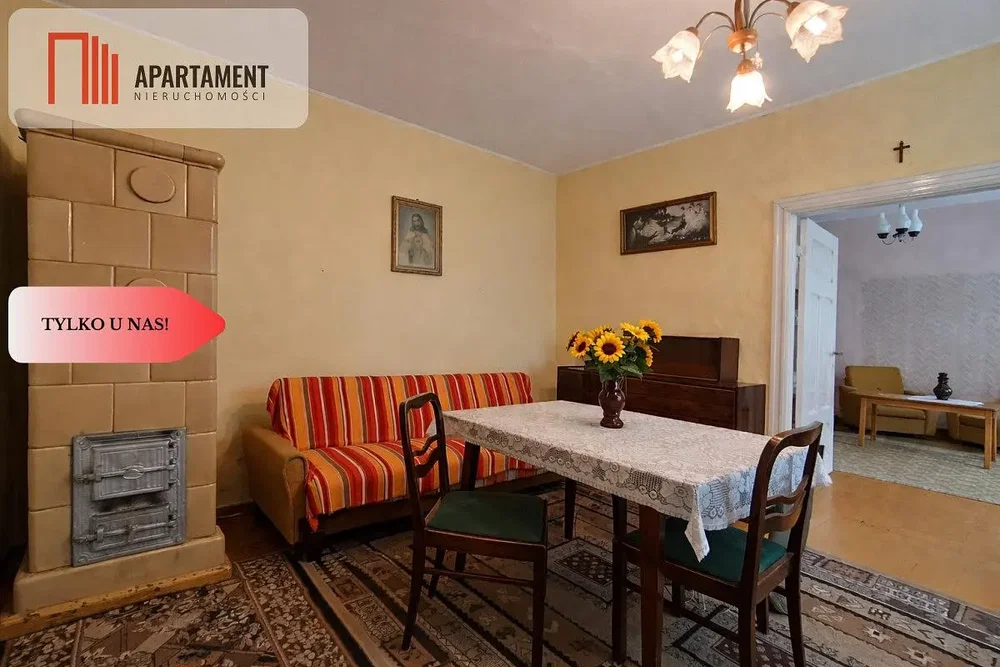 Obývací pokoj; přirozené světlo, rustikální styl