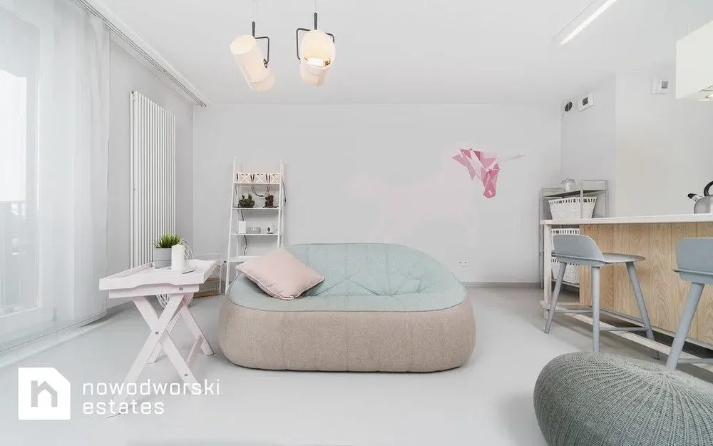 Dnevna soba; prirodno svjetlo, moderni stil