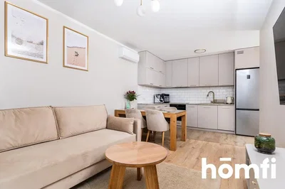 Oturma odası; modern stil, doğal ışık, tadilatlı