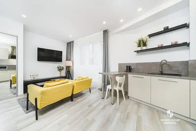 Wohnzimmer; blick, tageslicht, moderner stil