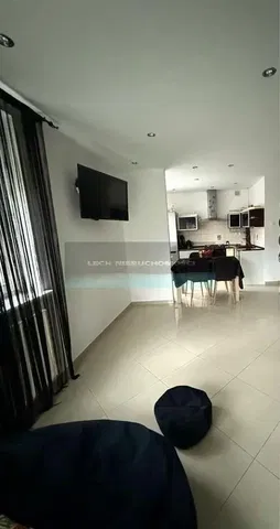 Wohnzimmer; fliesenboden, blick