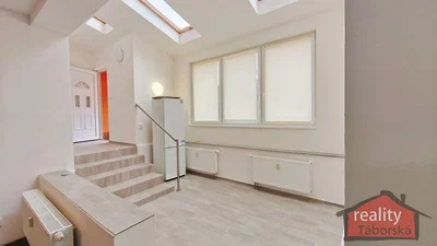 Sonstiges; tageslicht, renoviert