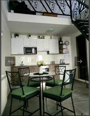 Küche; fliesenboden, tageslicht, moderner stil